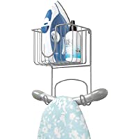 mDesign Colgador de Pared pequeño para Tabla de Planchar – Estante de Pared para planchador con Cesta para Plancha y…